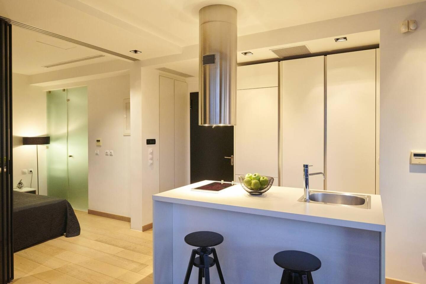 Ma Maison Downtown Loft: Acropolis-Adjacent with High-Speed Internet Athens Exterior photo