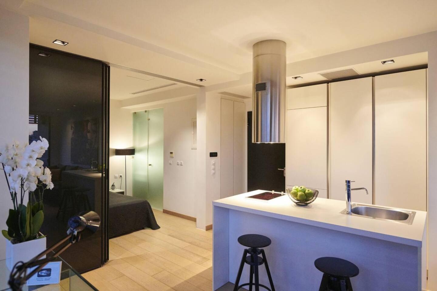 Ma Maison Downtown Loft: Acropolis-Adjacent with High-Speed Internet Athens Exterior photo