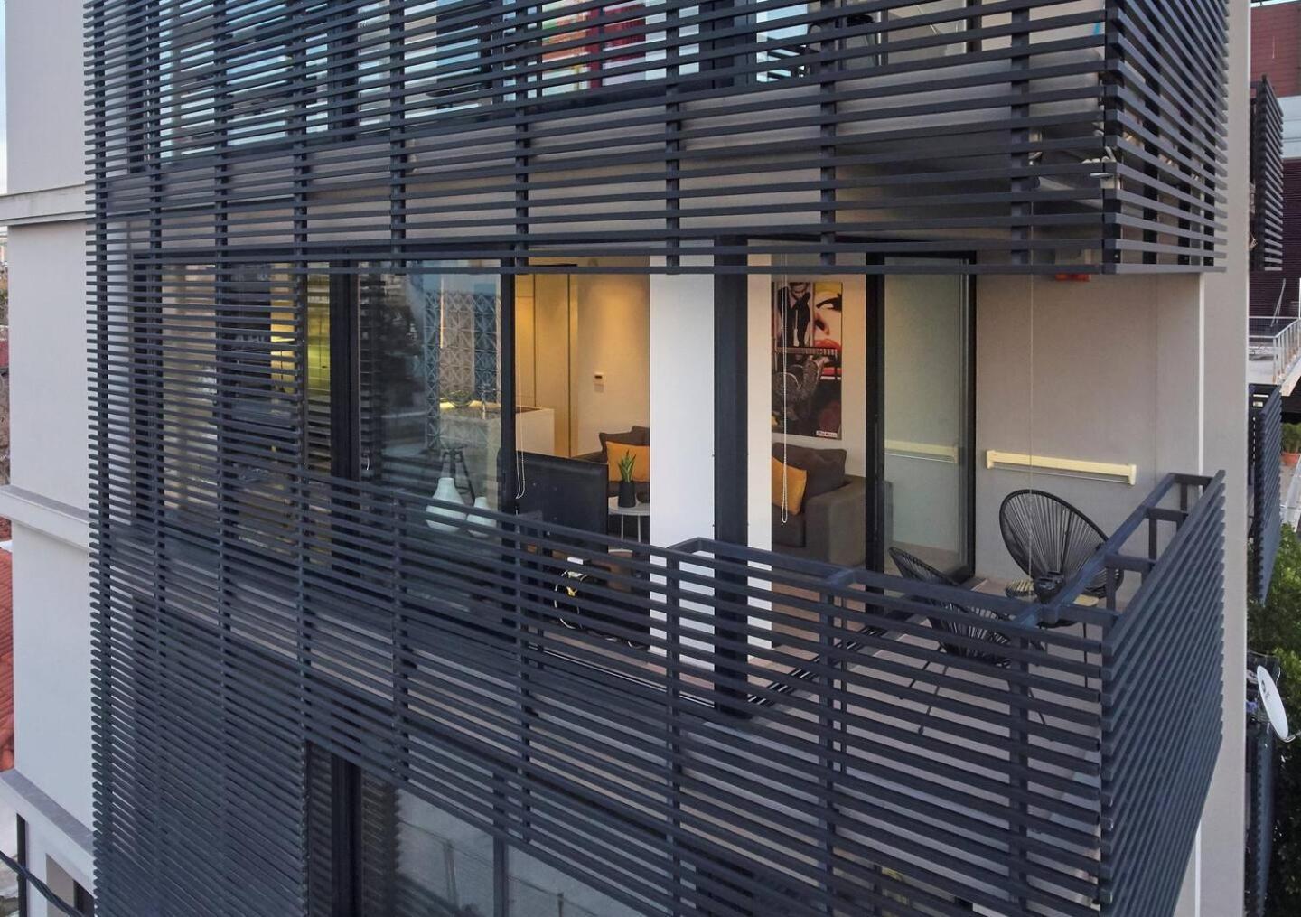 Ma Maison Downtown Loft: Acropolis-Adjacent with High-Speed Internet Athens Exterior photo